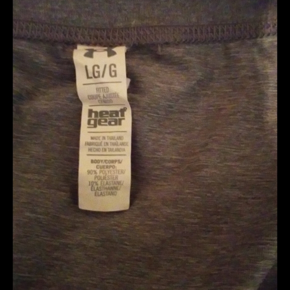 Under Armour Fitted Shirt Size Large - Picture 5 of 6